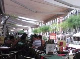 Els restauradors de la plaça de la Font presentaran una alternativa a la iniciativa de l’Ajuntament d’acotar les terrasses a 20 metres quadrats